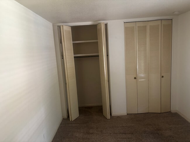 Photo - 538 Royce St Unidad 2B