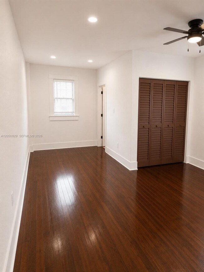 Photo - 1319 Meridian Ave Unit 208