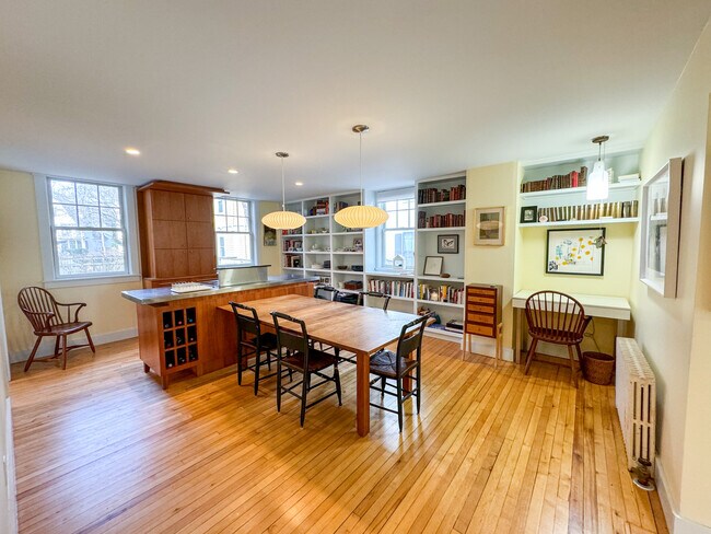 Building Photo - 3 Howland St Rental