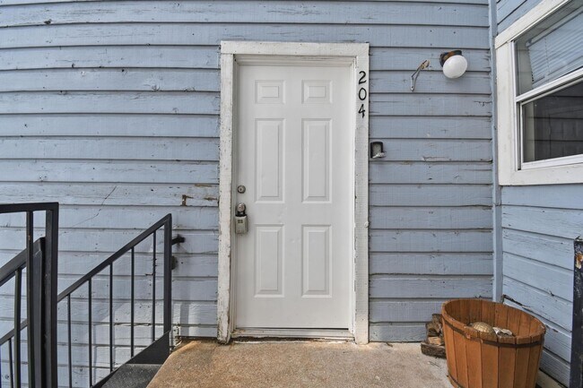 Photo - 1802 E 66th Pl
