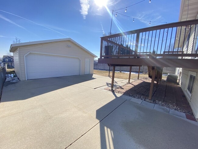 Photo - 3748 9th Ave SW