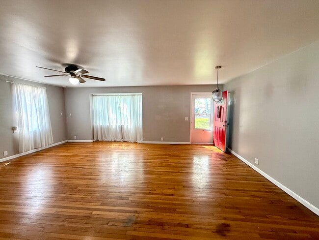 Photo - 410 N 2nd St
