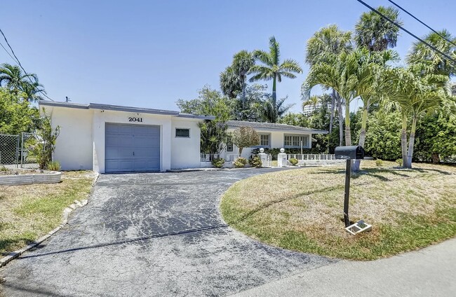 Photo - 2041 Coral Reef Dr