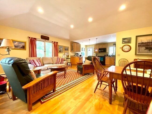 Photo - 9 Norwood Heights