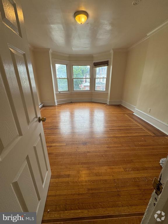 Building Photo - 1118 Lindley Ave Rental