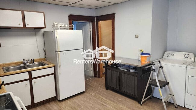 Photo - 227 S Grant St