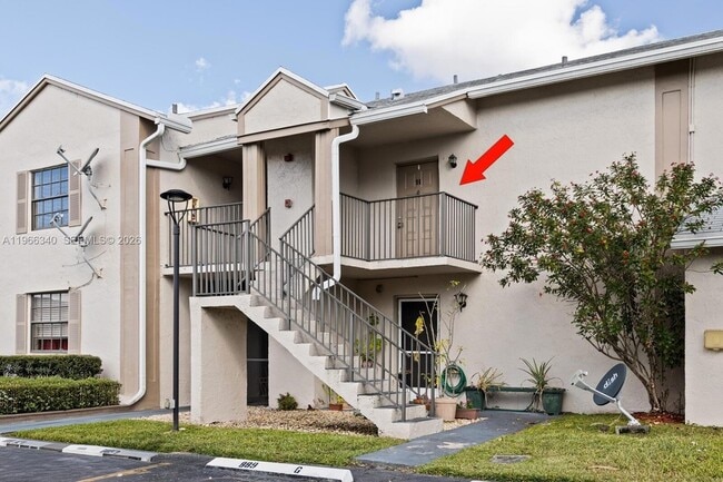 Photo - 889 Hamilton Dr Unit 889H