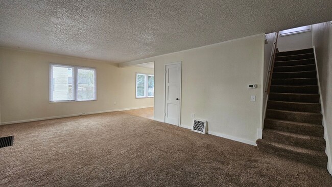 Photo - 1409 Merrill Ct