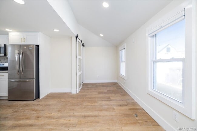 Photo - 237 Porterfield Pl