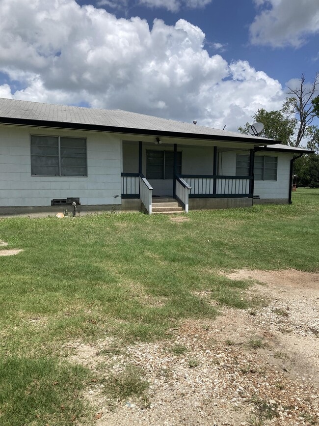 Photo - 12341 TX-21