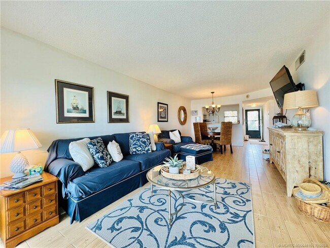 Building Photo - 9400 S Ocean Dr Unit 202