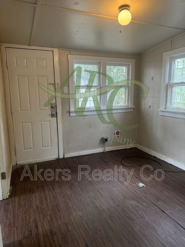 Photo - 1216 Cedar St