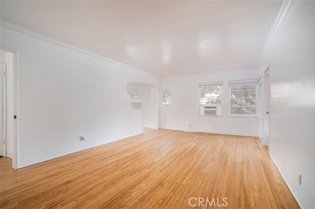 Photo - 265 N Swall Dr