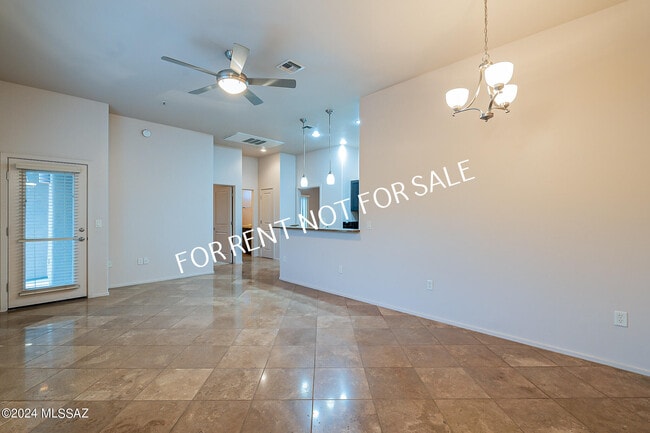 Photo - 2010 E River Rd Unidad 203