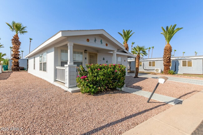 Photo - 120 N Val Vista Dr