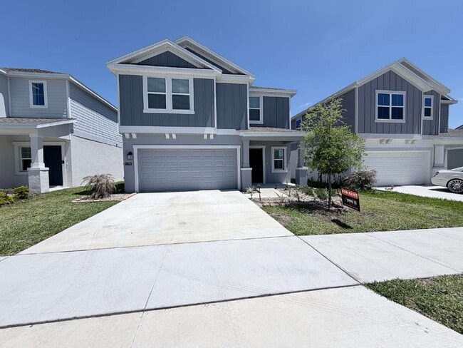 Building Photo - Available for Rent 5 spacious bedrooms and 2.5 bathrooms