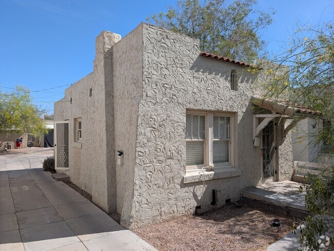 Building Photo - Garfield Historic District Bungalow Rental