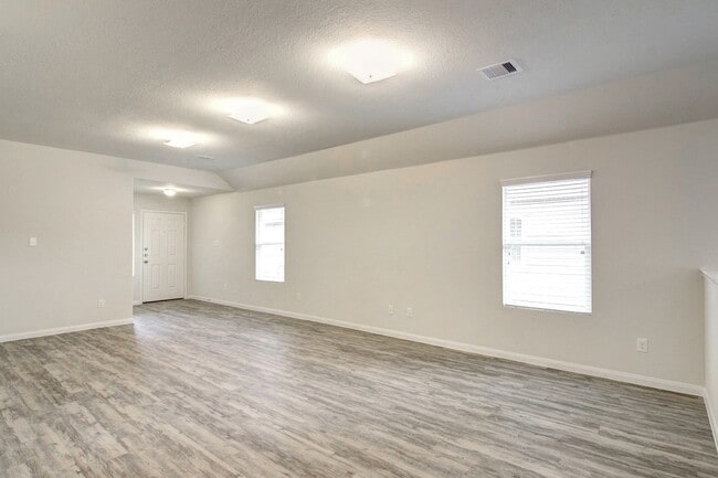 Building Photo - 12426 Dawn Terrace