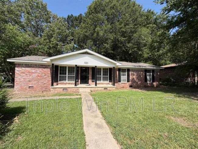 Building Photo - 33 Single Oaks Dr