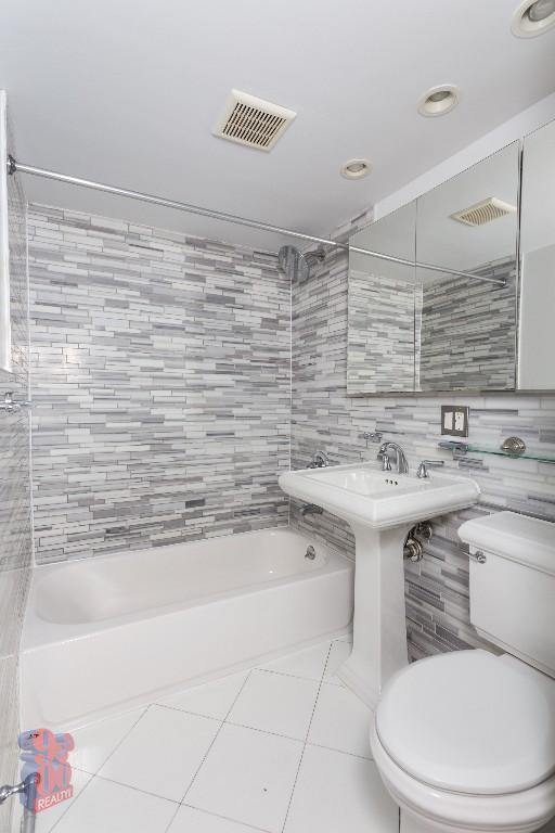 Photo - 432 E 13th St Unidad 32