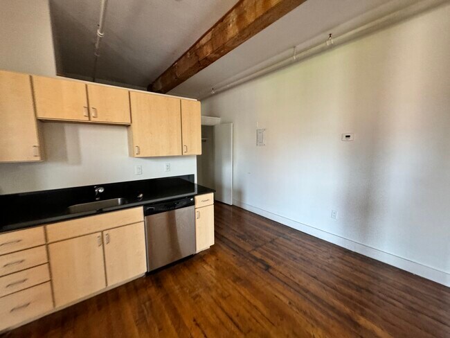 Photo - 784 Tremont St Unit 4