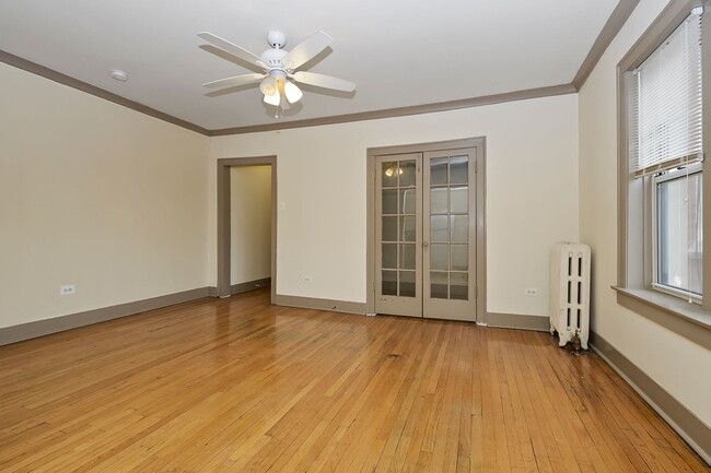 Photo - 11214-18 S Indiana