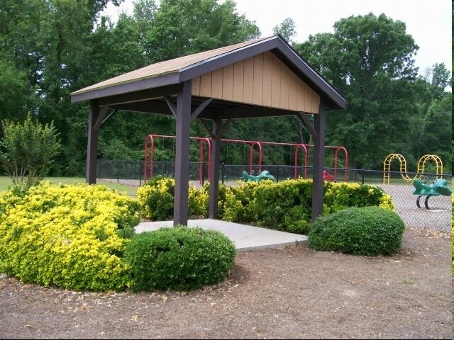 Photo - Bull Creek Apartments