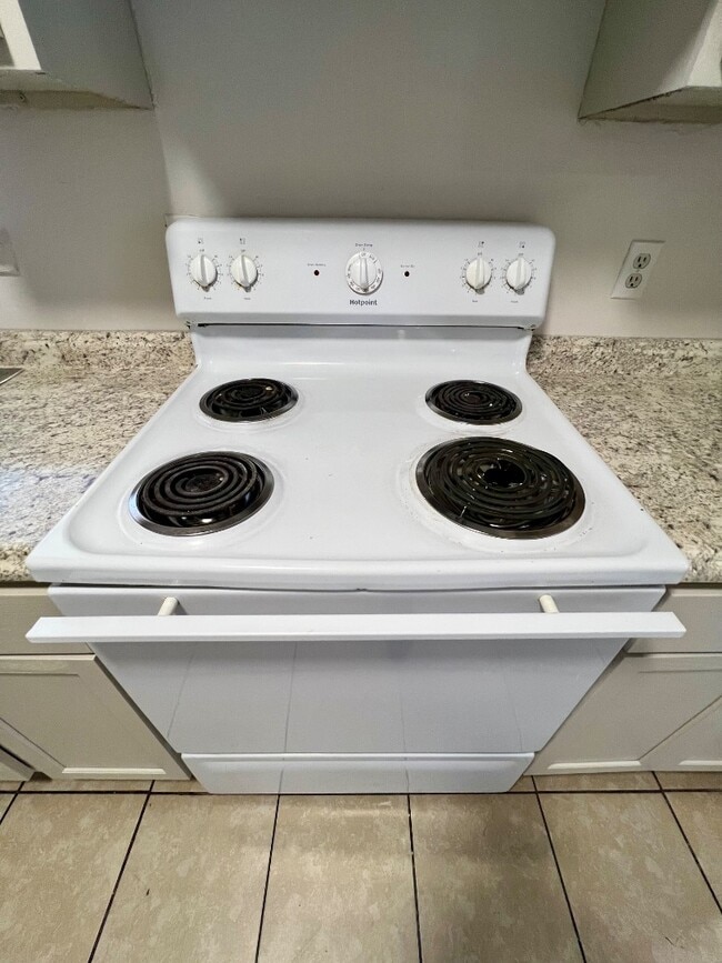 Photo - 103 Sweetbriar St
