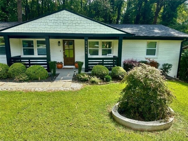 Photo - 2434 Rockcliff Rd SE