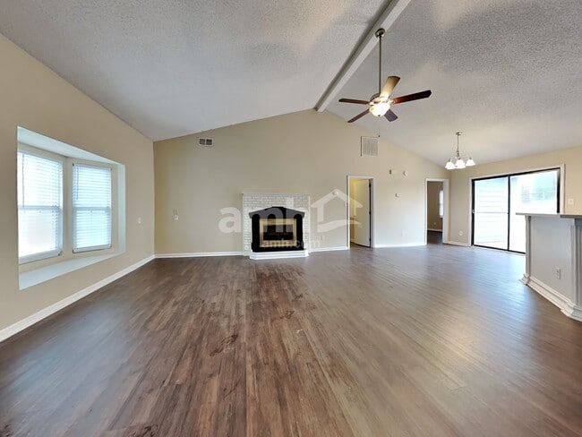 Photo - 12915 Silbury Ln