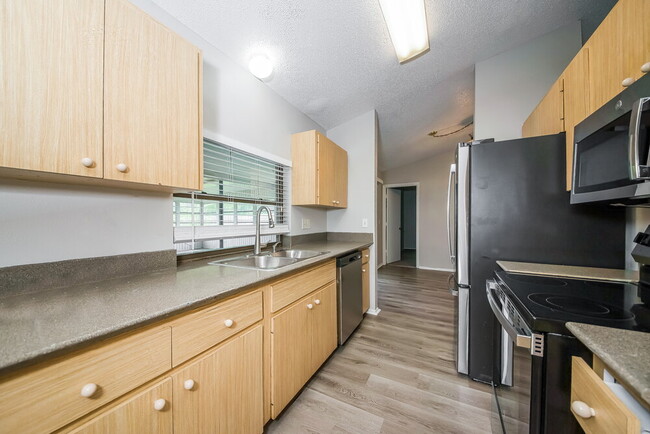 Photo - 3116 50th Ave Dr E