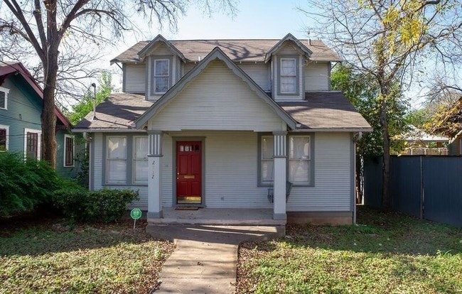 Photo - 2832 Salado St House