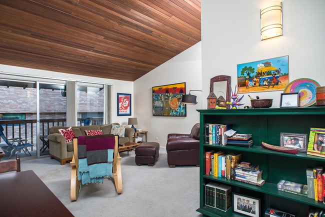 Sala de estar - 608 High St