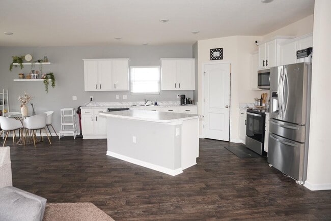 Photo - 8088 Dancing Fox St