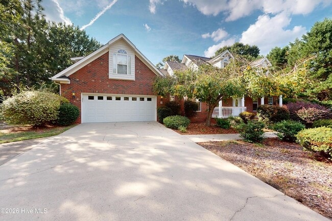 3 Shenecossett Ln