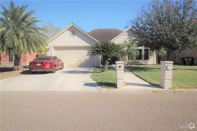 Building Photo - 1020 N Columbia Dr Rental