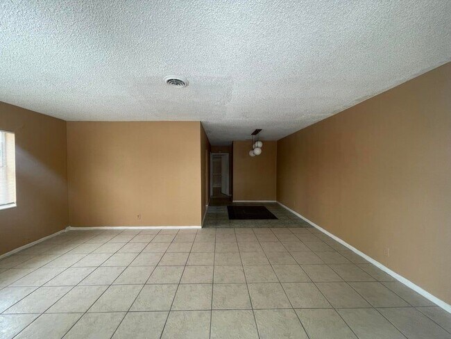 1316 NW 8th Ave Unidad A