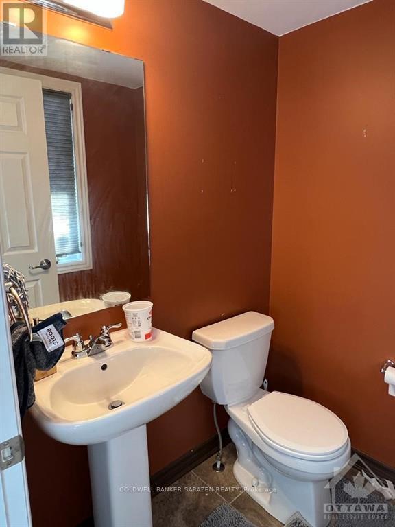 Photo - 108 Buffalograss Cres