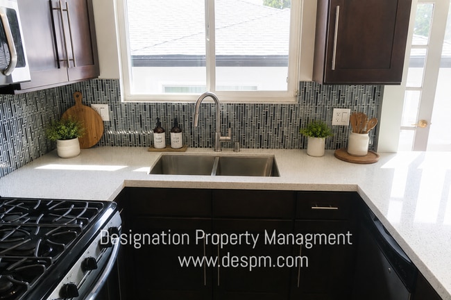 Photo - 7638 Hampton Ave Unit 09