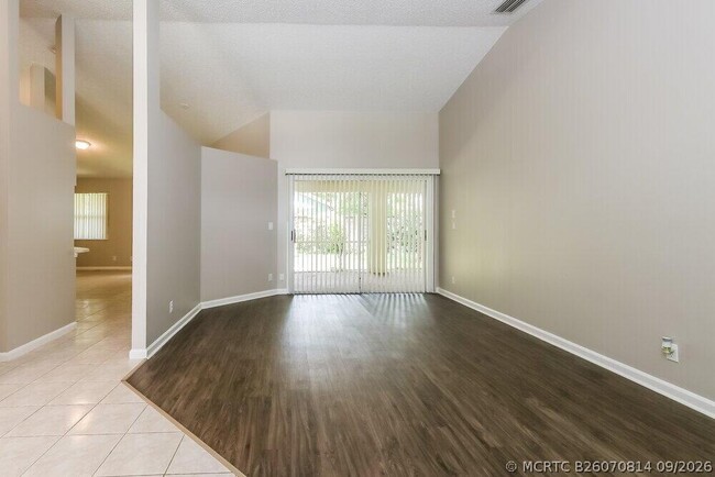 Photo - 116 Waterway Rd