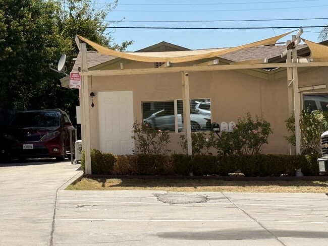 Building Photo - 11064 San Juan St Unit 68