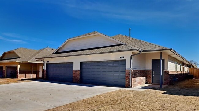 Photo - 3802 Franks Wy Townhome