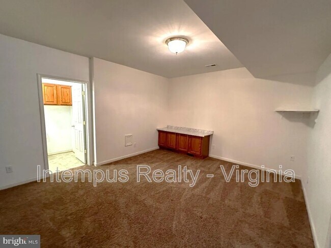 Photo - 41 Rainwater Ln