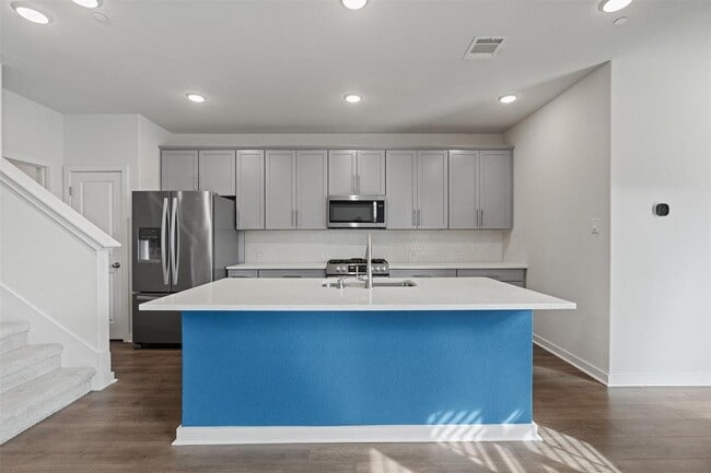 Photo - 2500 Forest Creek Dr Unit 302