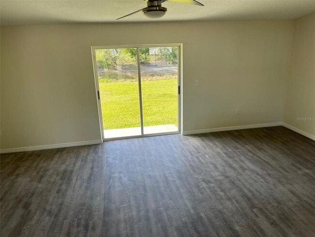 Photo - 408 Mallard Way