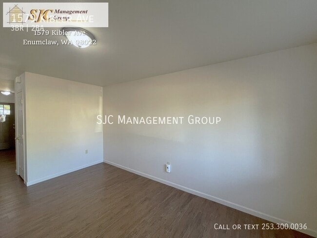 Photo - 1579 Kibler Ave