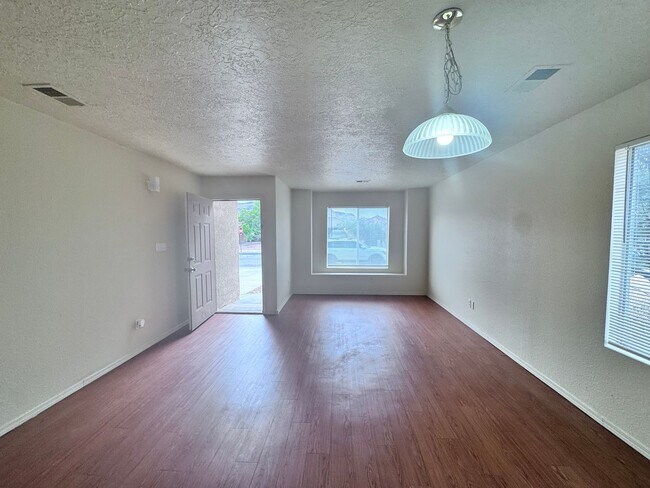 Photo - 4 bed 2 bath home- New Carpet!