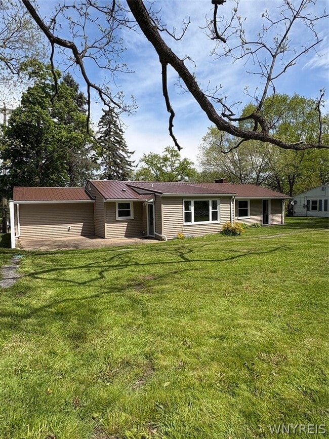 Photo - 896 Hillside Dr