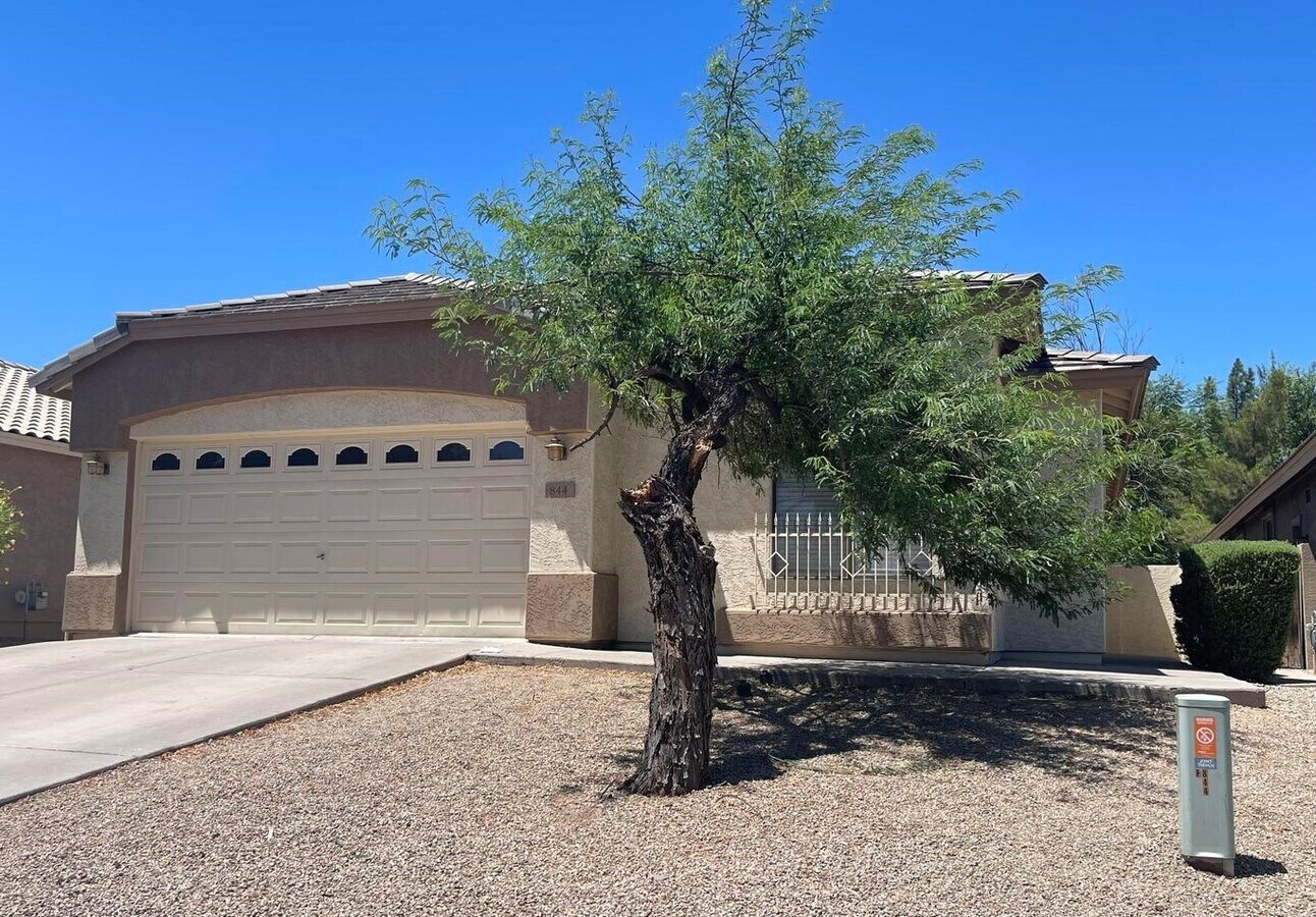 Photo - 844 S Roca Ct