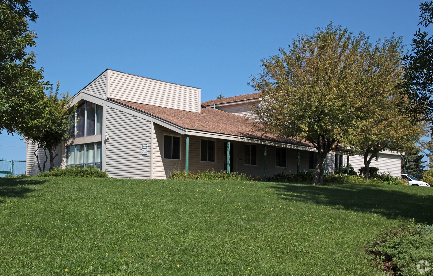 Photo - Ardmor Village